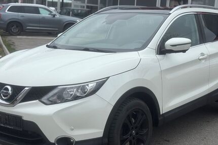 Nissan Qashqai 85.000 km 8.900 &euro; München 81825