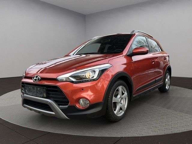 Hyundai i20 72.600 km 10.490 &euro; München 80992