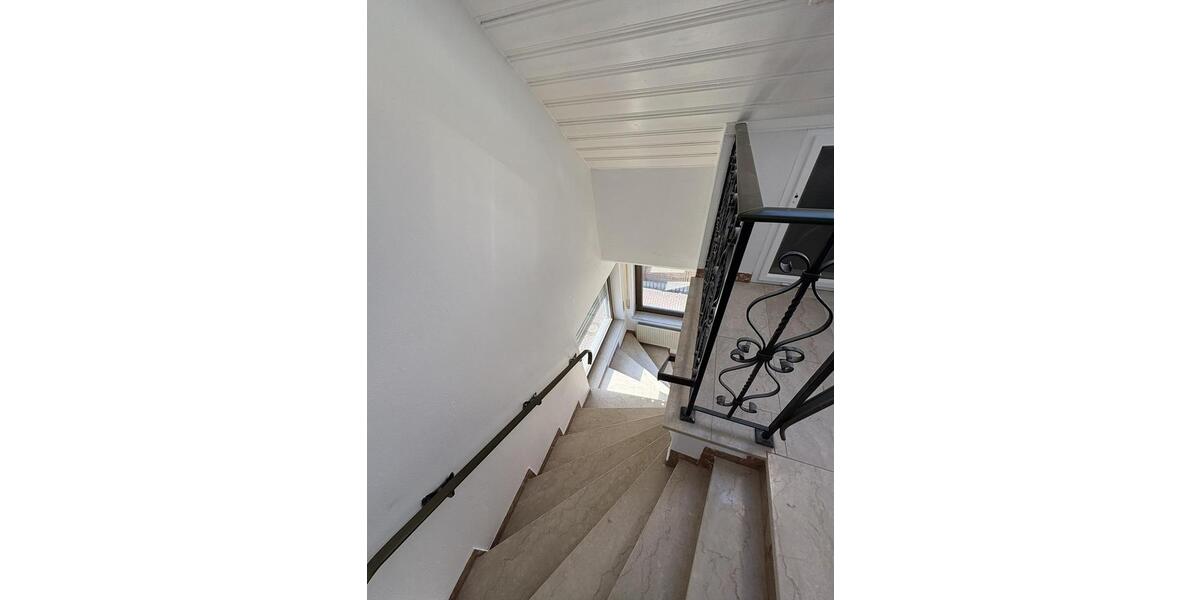 Etagenwohnung Karlsfeld - 3.5 Zimmer, 139 m&sup2;, 2.150&euro; | Angebot:25789139