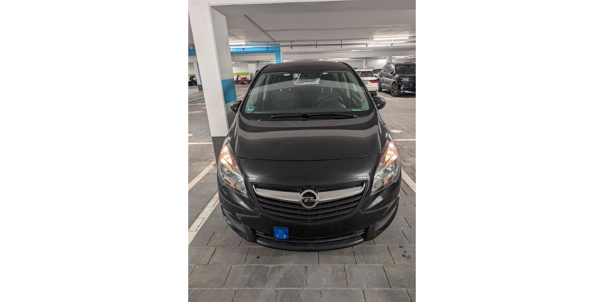Opel Meriva 82.000 km 6.690 &euro; München 80637