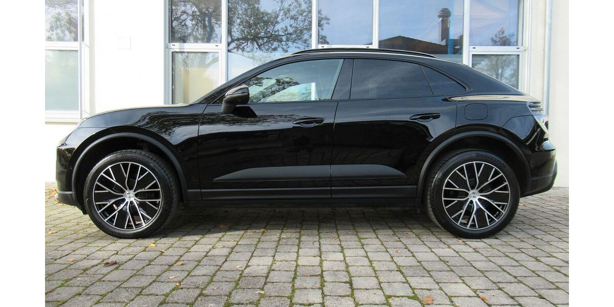 Porsche Macan 5.000 km 91.950 &euro; Gauting bei Starnberg 82131