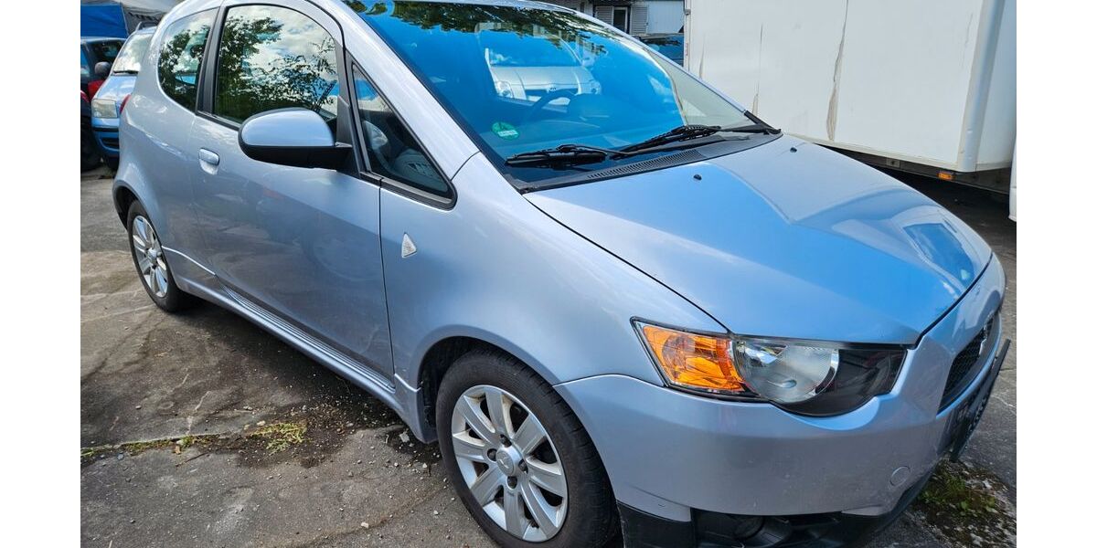 Mitsubishi Colt 233.191 km 2.200 &euro; München OT Trudering-Riem 81825