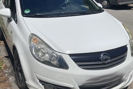 Opel Corsa 241.000 km 1.500 &euro; München 81479