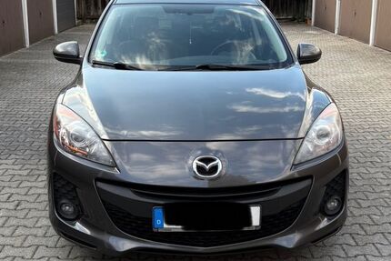 Mazda 3 213.000 km 4.000 &euro; München 81739
