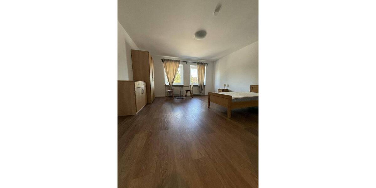 Etagenwohnung Ottobrunn - 6 Zimmer, 200 m&sup2;, 2.900&euro; | Angebot:26846684