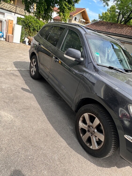 Hyundai Santa Fe 389.563 km 1.900 € Putzbrunn 85640