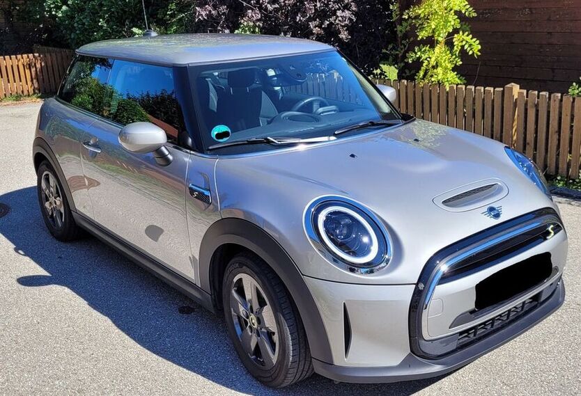 Cooper SE