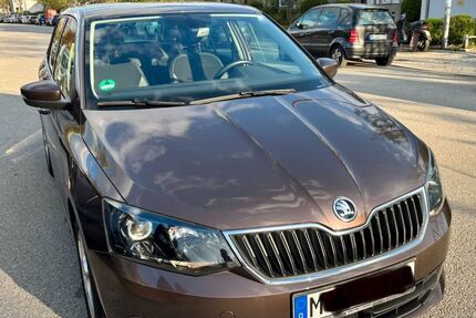 Skoda Fabia 116.130 km 7.400 &euro; München 81475