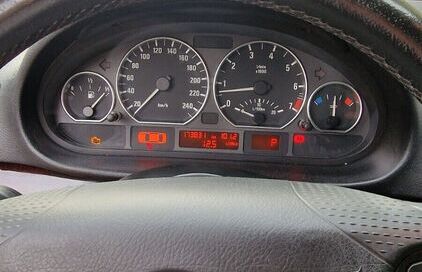 BMW 320I
