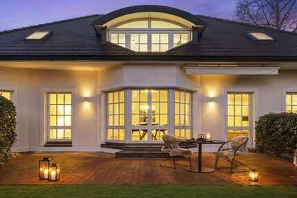 Haus zum Kaufen in Starnberg 2.700.000 € 258 m² 8 zimmer