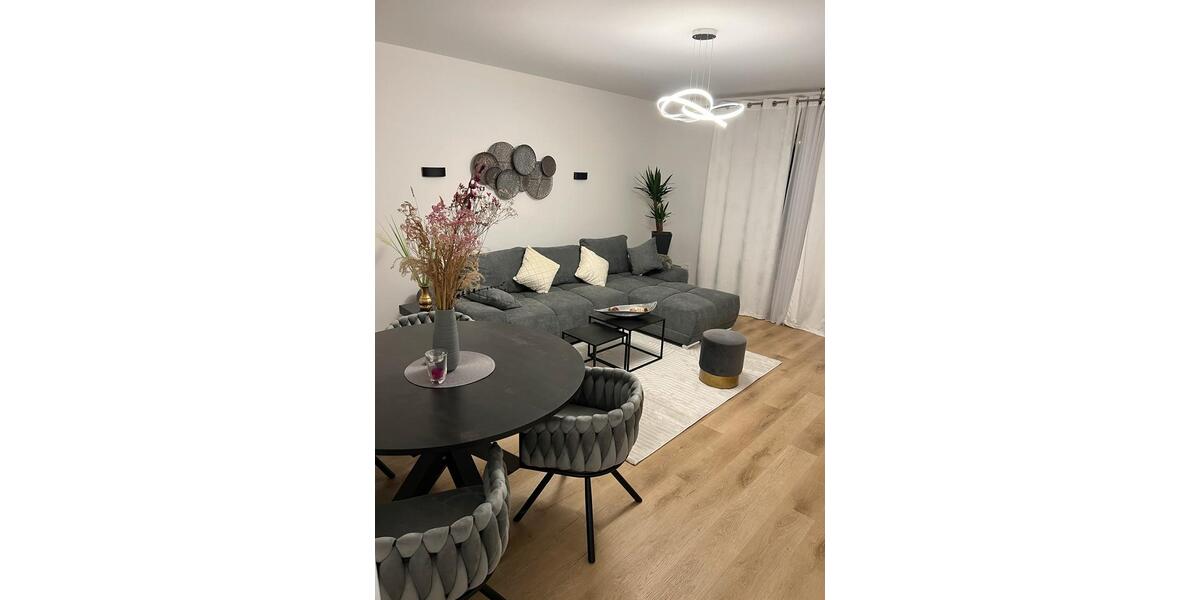 WG-Zimmer m. eigenem Balkon-90m2-möbliert-2er-WG, Olymp.West 3 zimmer