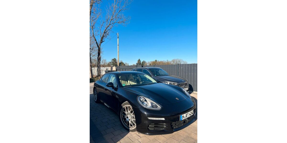 Porsche Panamera 185.000 km 27.000 &euro; München 81825