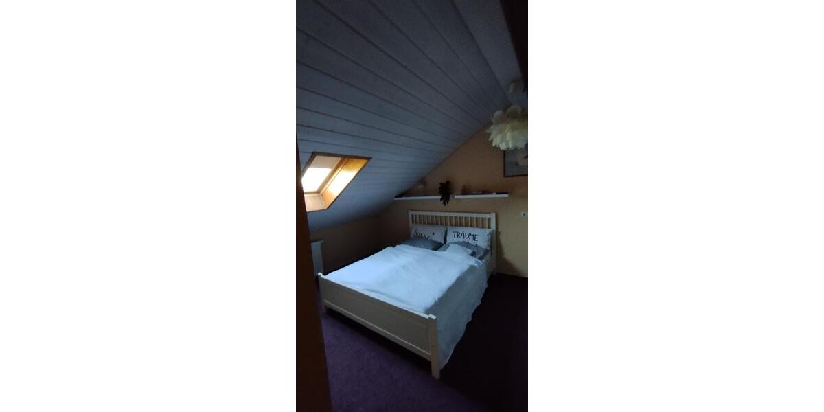 Reihenhaus Kirchseeon - 7 Zimmer, 170 m&sup2;, 2.200&euro; | Angebot:26490140