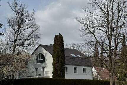 Haus München Aubing-Lochhausen-Langwied - 6 Zimmer, 242 m&sup2;, 4.500&euro; | Angebot:26354249