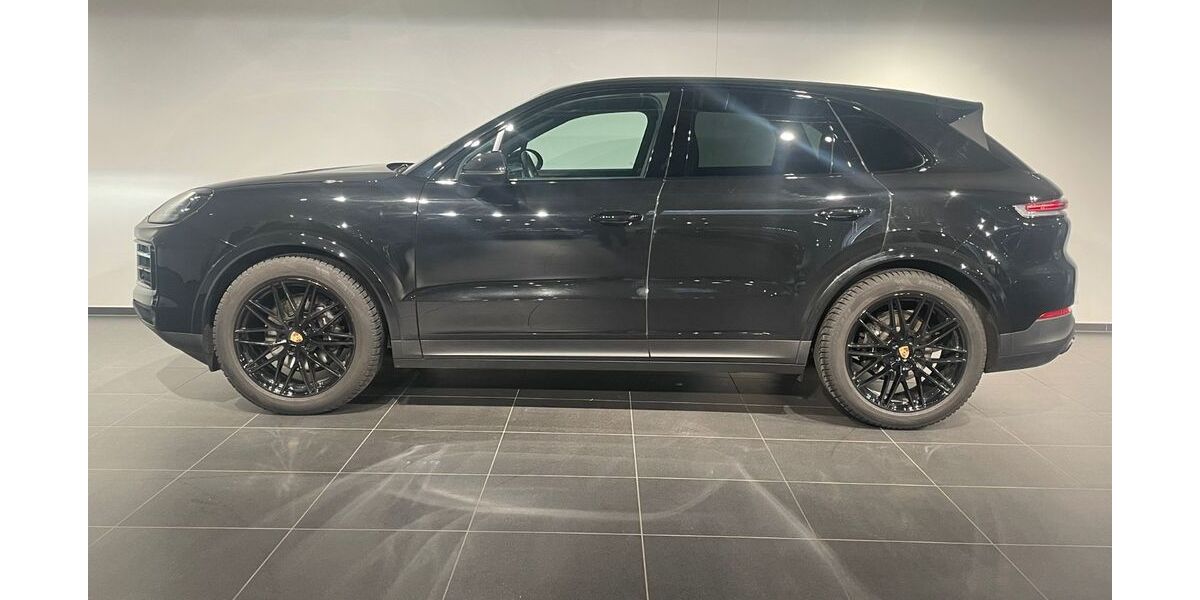 Porsche Cayenne 26.000 km 95.911 &euro; München 81479