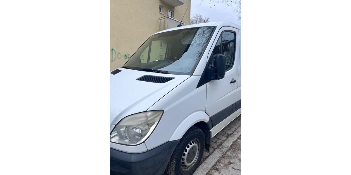 Mercedes-Benz Sprinter 329.000 km 5.300 &euro; Oberschleissheim 85764