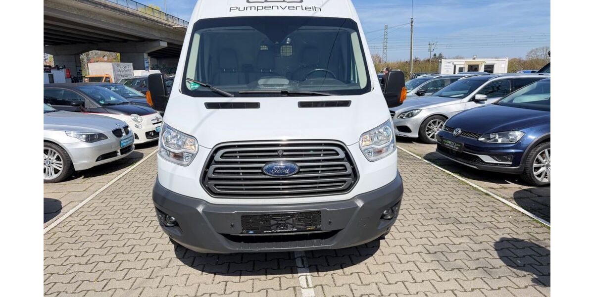 Ford Transit 122.260 km 12.600 &euro; München OT Trudering-Riem 81825