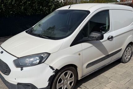 Ford Transit Courier 101.700 km 4.990 &euro; München 81825