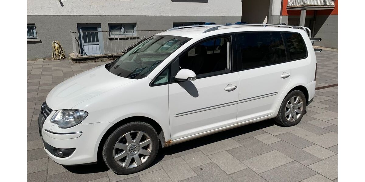 VW Touran 252.000 km 3.650 &euro; München 80796