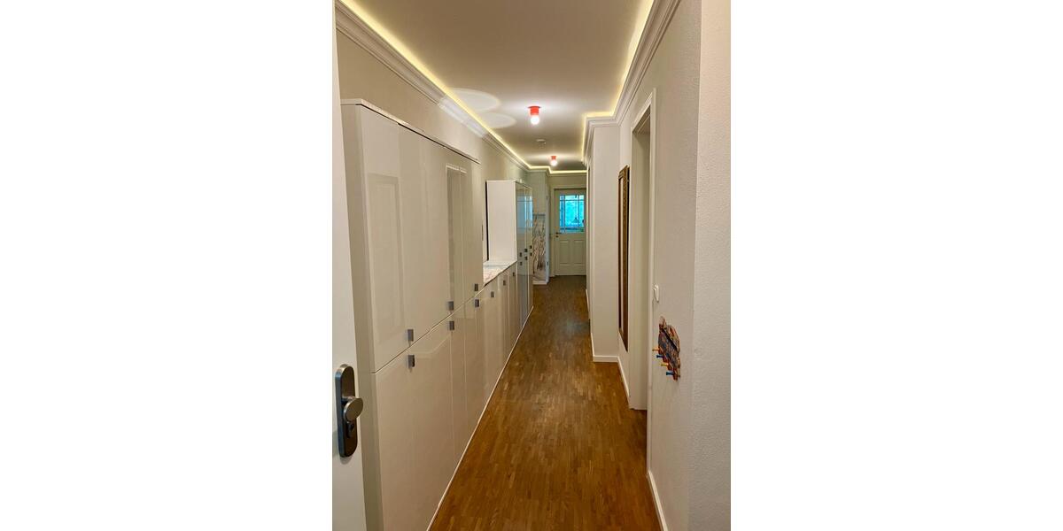 Erdgeschoßwohnung Unterschleißheim - 4 Zimmer, 107 m&sup2;, 2.100&euro; | Angebot:26413642