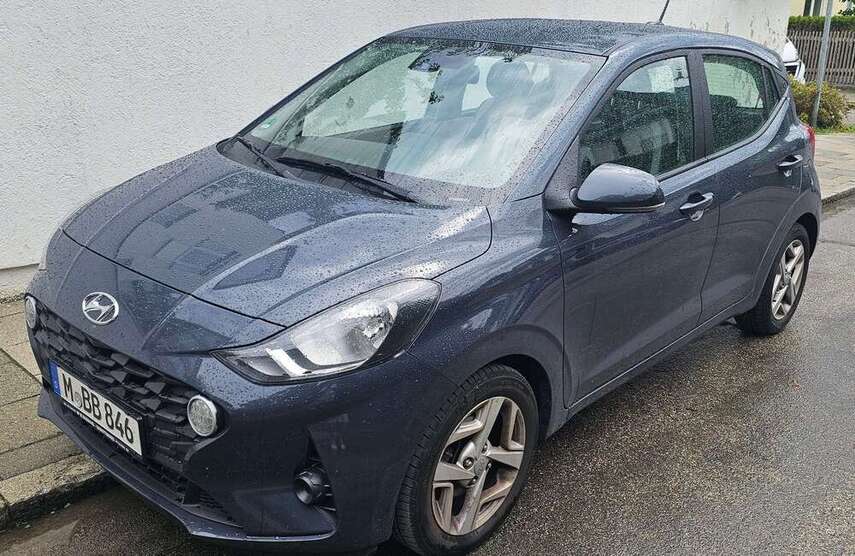 i10