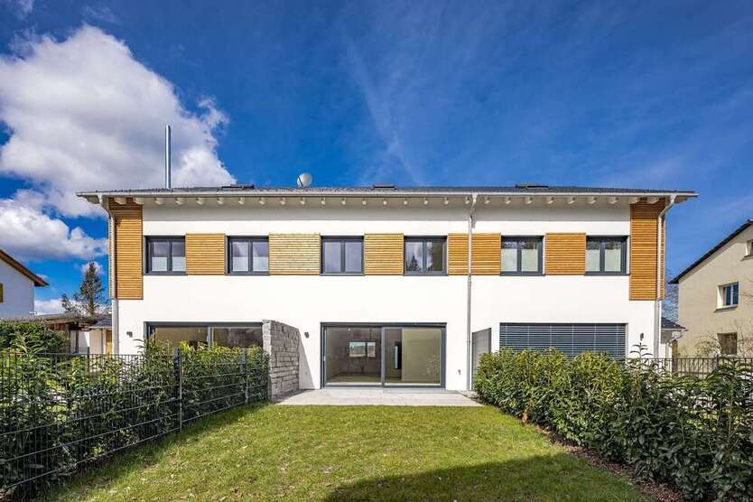 Haus zum Kaufen in München 1.350.000 € 145 m²