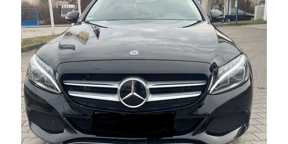 Mercedes-Benz C 250 186.500 km 16.500 &euro; München 81825
