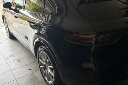 Porsche Cayenne 94.000 km 63.990 &euro; München 81825