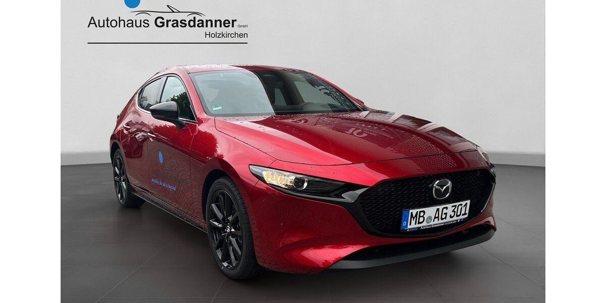 Mazda 3 2.126 km 32.125 &euro; Holzkirchen 83607