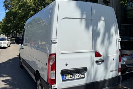 Renault Master 65.000 km 18.850 &euro; München 80539