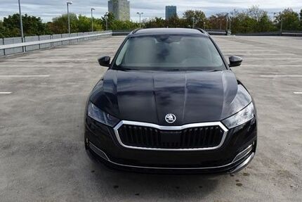 Skoda Octavia 32.000 km 26.900 &euro; München 80686