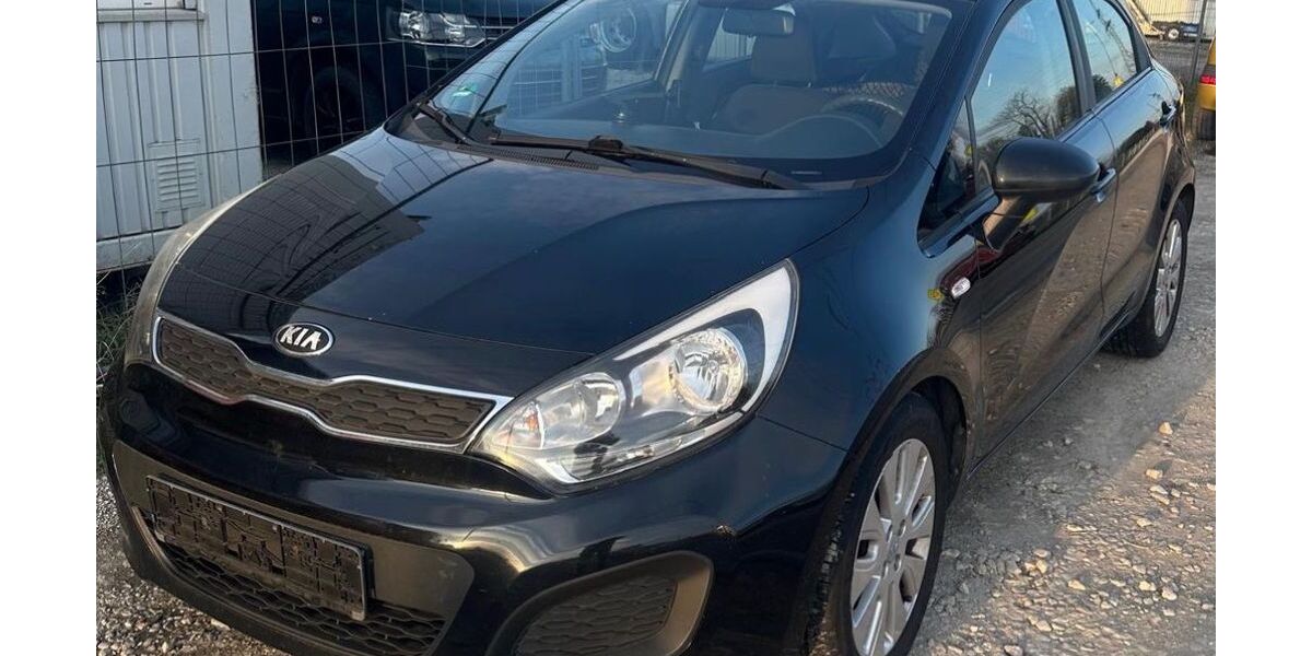 Kia Rio 270.000 km 1.850 &euro; München 80933
