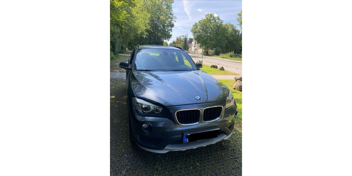BMW X1 94.000 km 14.690 &euro; München 81929