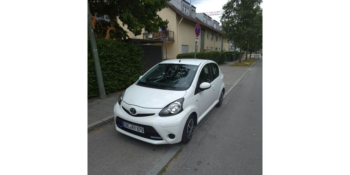 Toyota Aygo (X) 129.000 km 4.600 &euro; Anzing 85646
