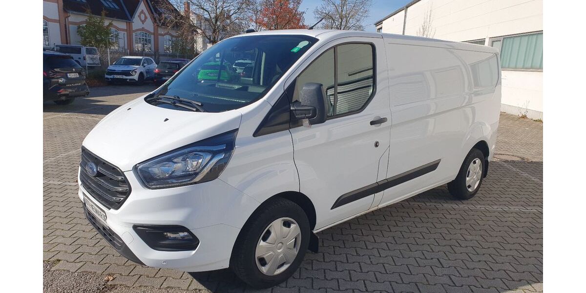 Ford Transit Custom 117.000 km 16.900 &euro; München 81825