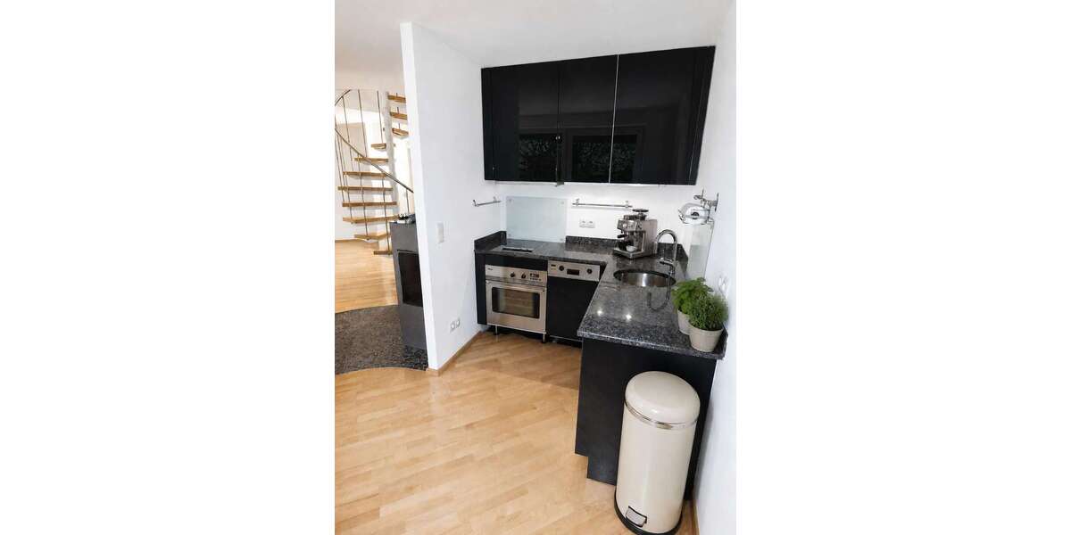 XXL Dachterrasse für Ihr summer feeling! Maisonette Wohnung in Untermenzing - Dachgeschoßwohnung München Allach-Untermenzing | Angebot:26441369