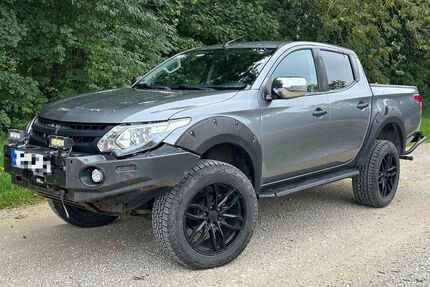 Mitsubishi L200 195.000 km 15.950 € München 81737