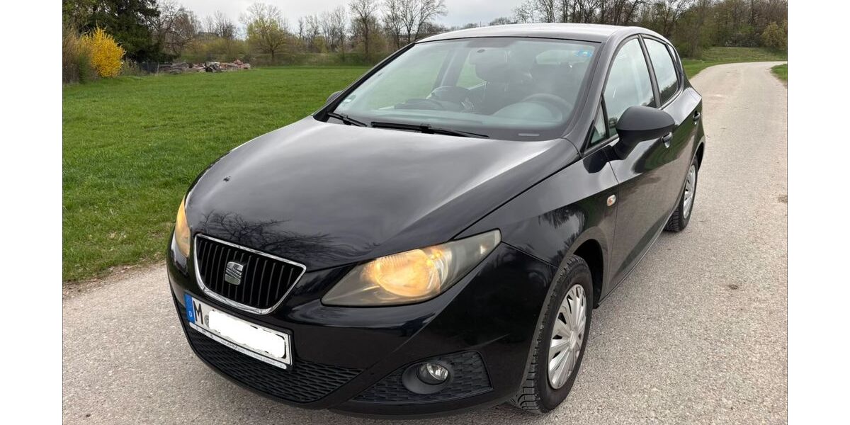 Seat Ibiza 98.000 km 4.990 &euro; München 81245