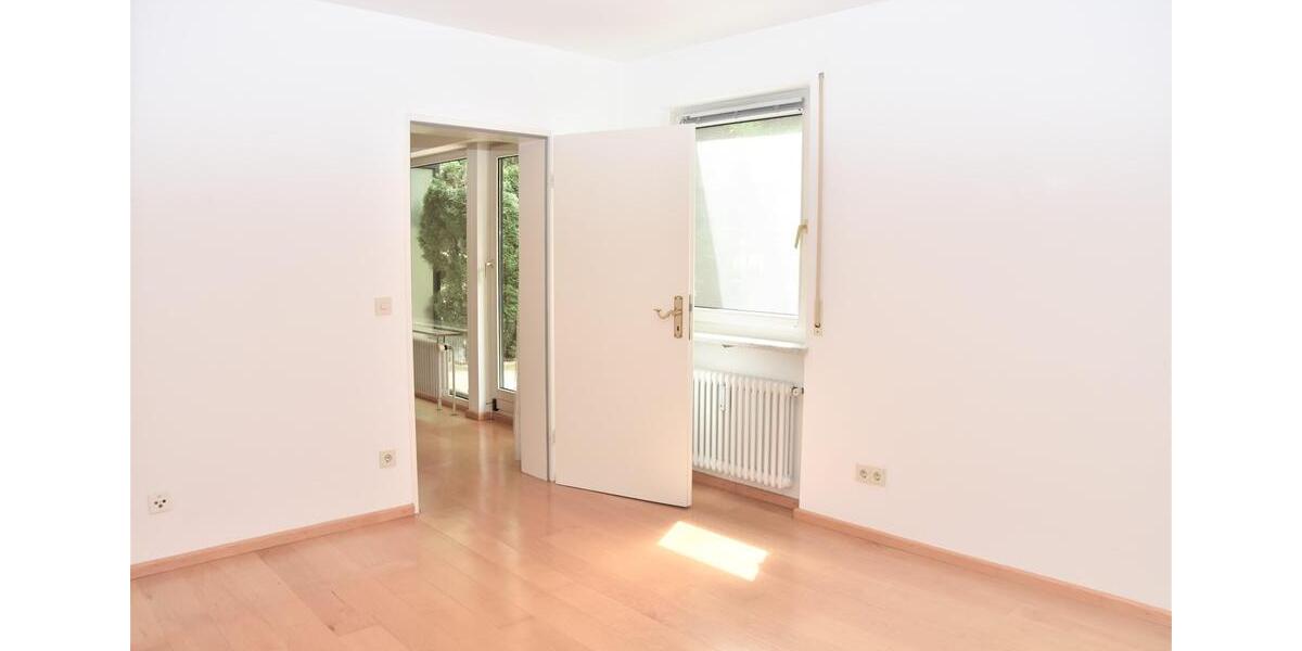 Erdgeschoßwohnung München Giesing - 3 Zimmer, 117 m&sup2;, 2.230&euro; | Angebot:25918685