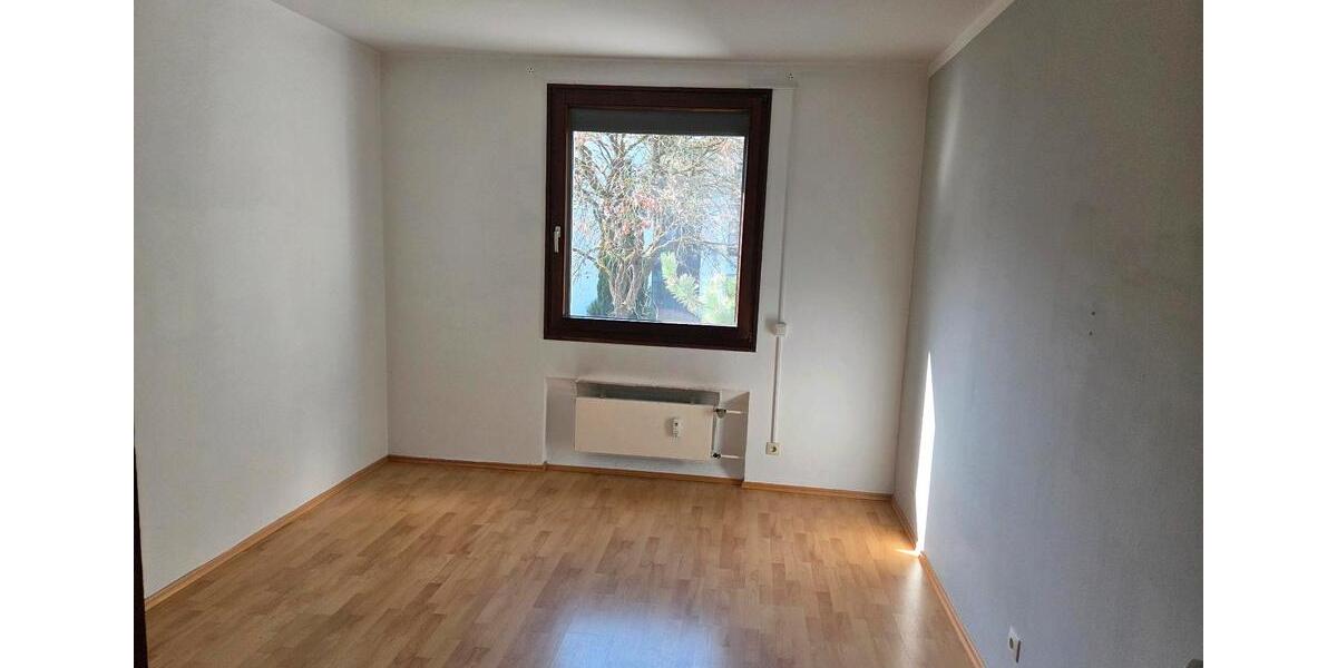 Etagenwohnung München Aubing-Lochhausen-Langwied - 3 Zimmer, 83 m&sup2;, 2.300&euro; | Angebot:25962923