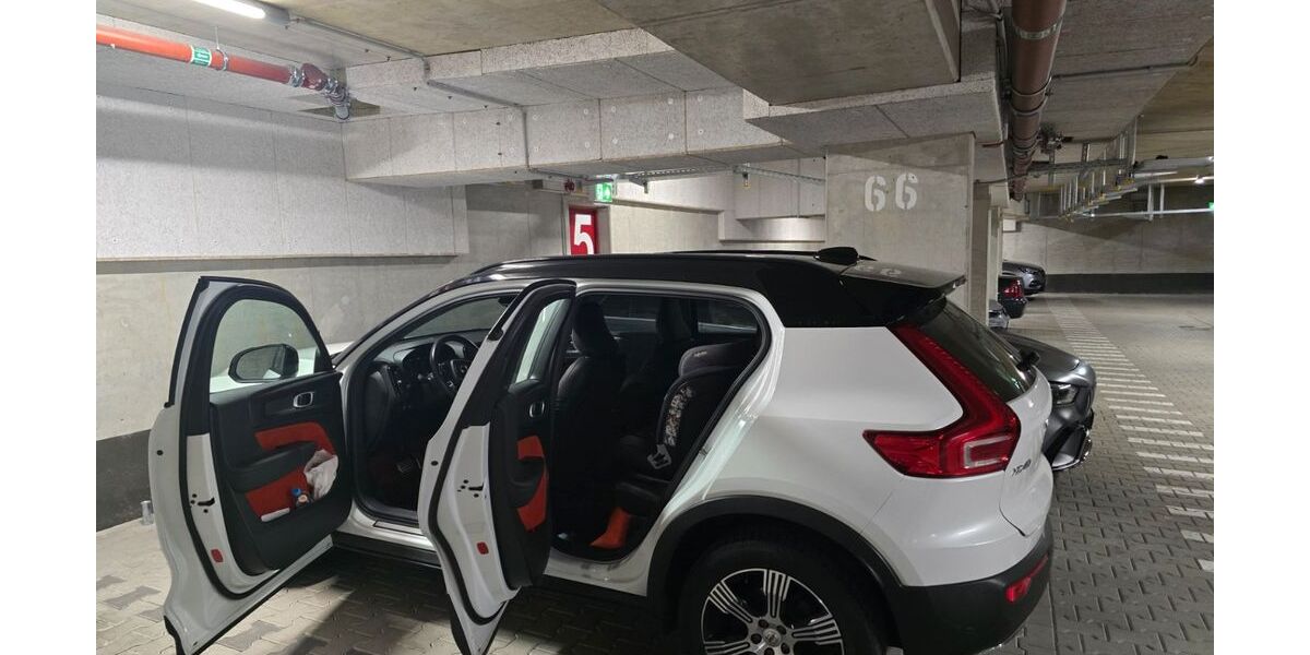 Volvo XC40 150.000 km 20.700 &euro; München 80339