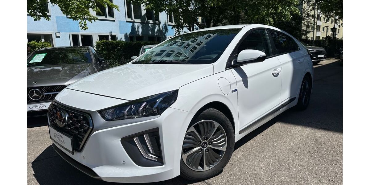 Hyundai IONIQ 55.011 km 16.699 &euro; München 80636