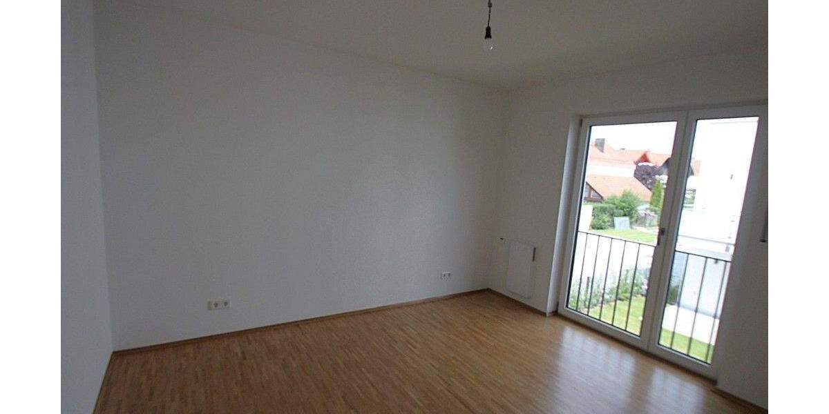 **Attraktiver Wohntraum** Sonnige 3 Zimmer-Whg. mit Balkon, TG + Stpl. in Neufahrn (S1) 3 zimmer