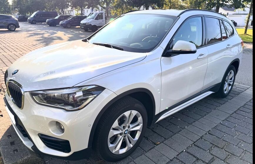 BMW X1 176.000 km 19.980 € München 81827