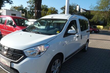 Dacia Dokker 74.251 km 7.999 &euro; München 81825