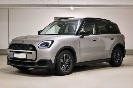 Mini Countryman SE (Cooper) 16.082 km 41.800 &euro; München 81369