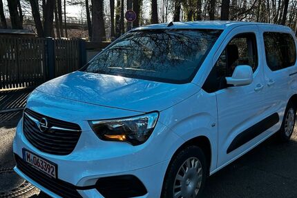 Opel Combo 188.900 km 8.100 &euro; München 81929