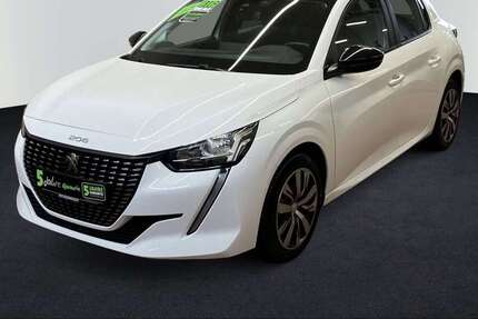 Peugeot 208 42.203 km 15.990 &euro; München 80807