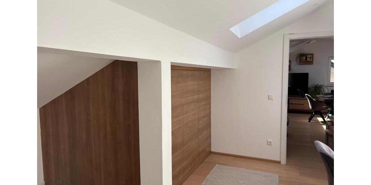 Dachgeschoßwohnung Taufkirchen - 2 Zimmer, 53 m&sup2;, 1.300&euro; | Angebot:26409762