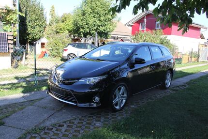 Toyota Auris 89.931 km 10.890 &euro; Gilching bei München 82205